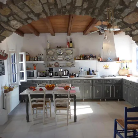 Zeus - Parikia - Paros - Grece * Krotiri